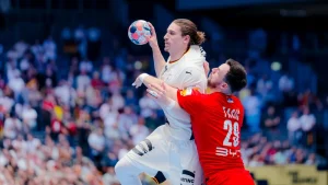 Knorr holt auch gegen Gislason aus: „Natürlich brodelt es in einem“